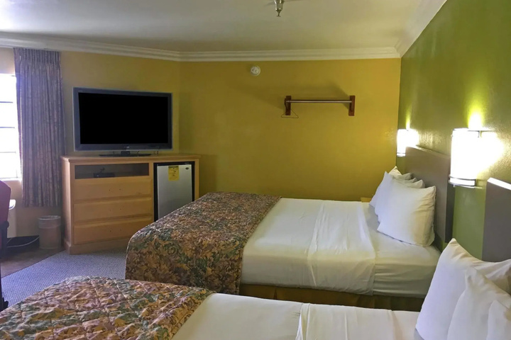 guest_rooms