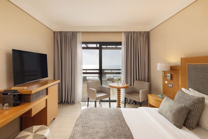 Room 7 of 34
