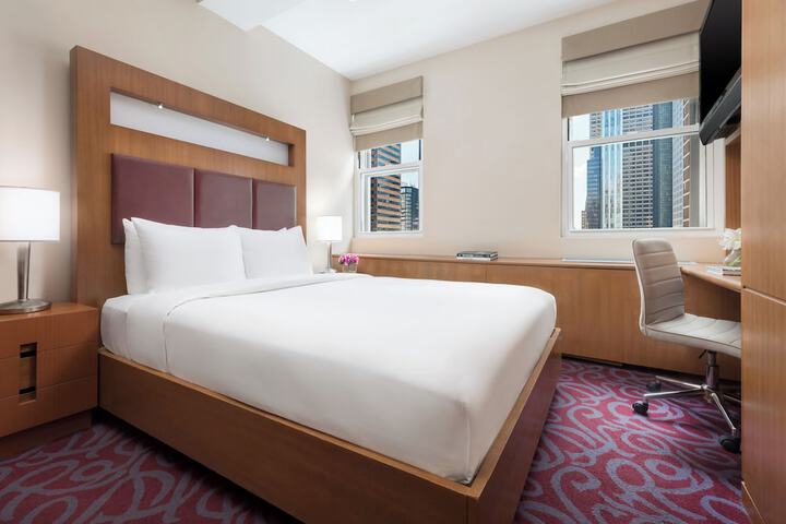 Double Bed Accessible (7 of 11)