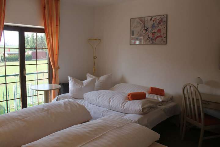 Room 19 of 34