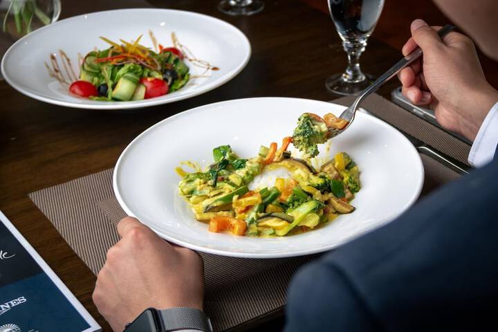 Dining 211 of 325