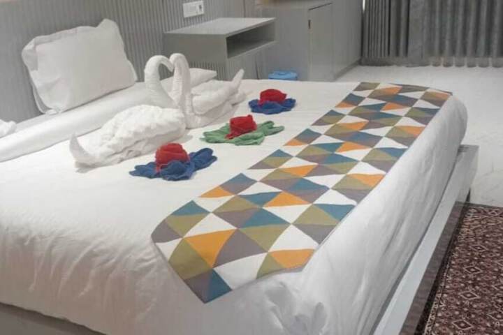 Room 15 of 24