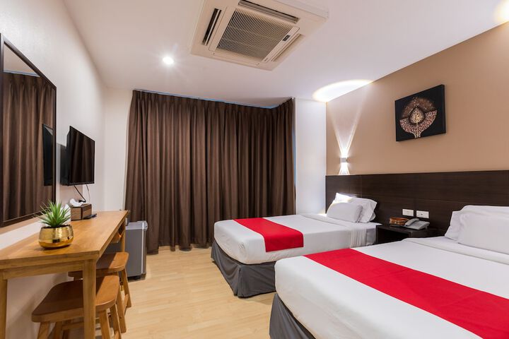 Room 12 of 29
