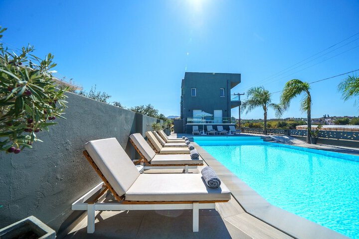 Pool 82 of 116