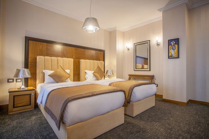 Room 21 of 60