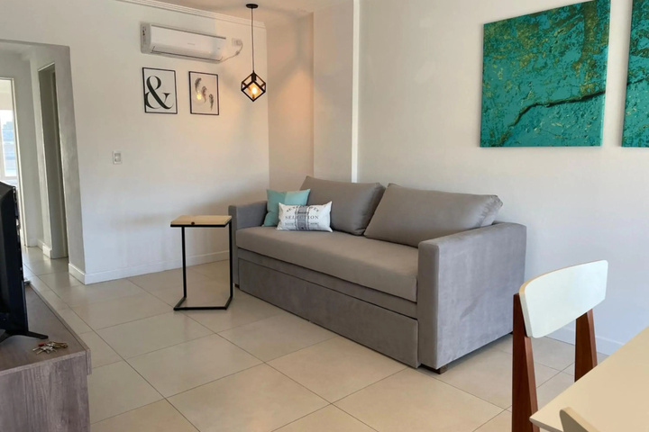 Room 2 of 12