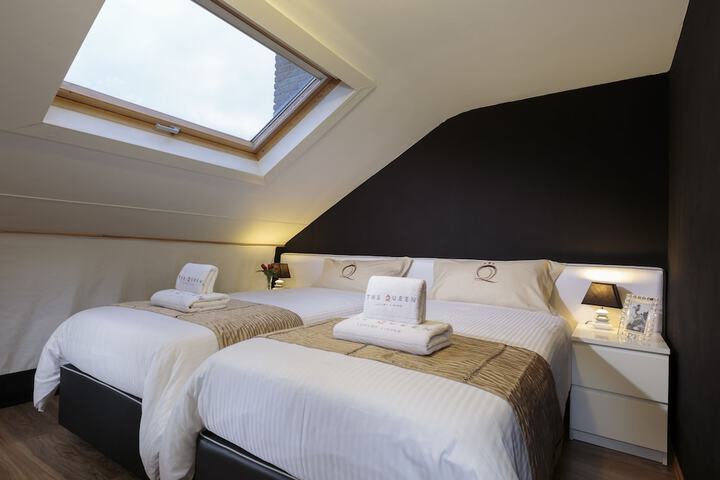 Room 43 of 645