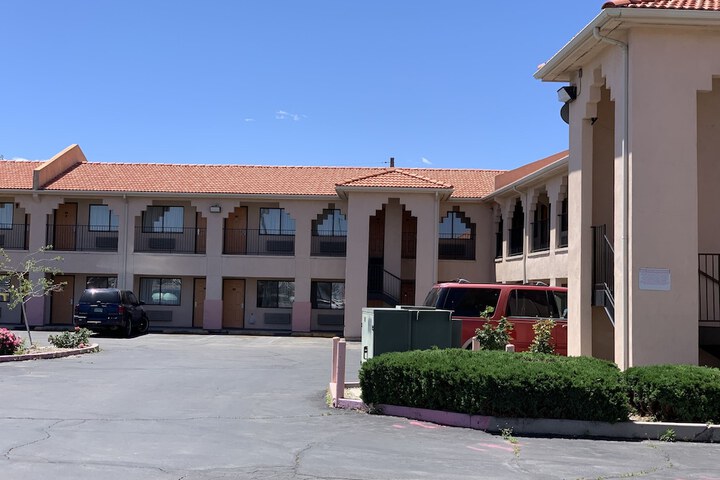 Hotel 16 of 26