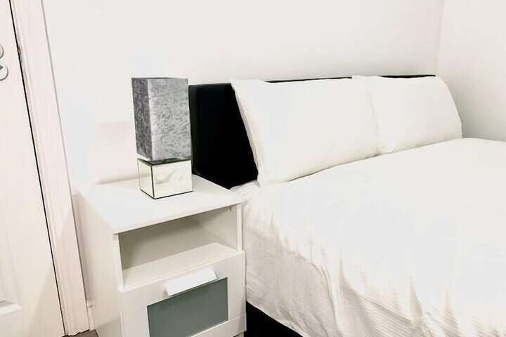 Room 1 of 24