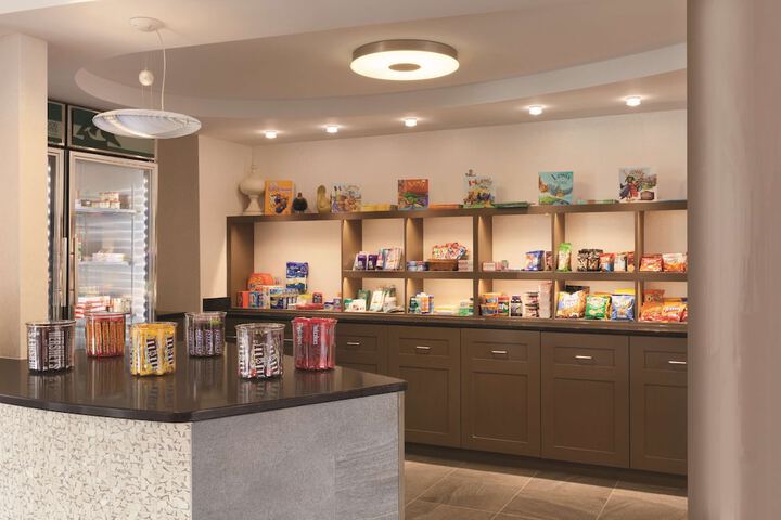 Snack bar