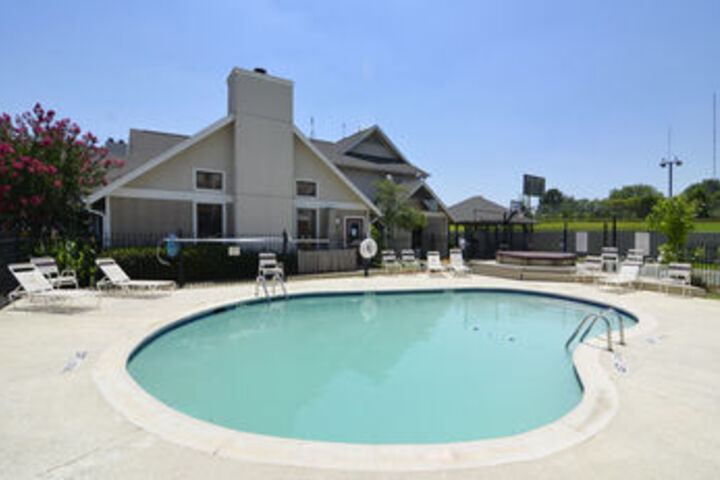Pool 36 of 40