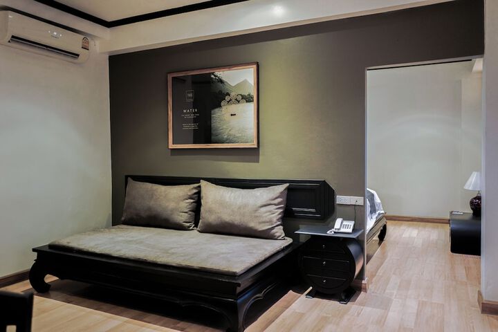 Room 19 of 95