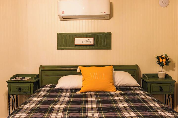 Room 182 of 917