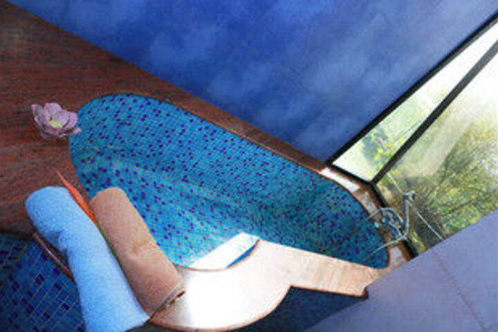 Room 5 of 28