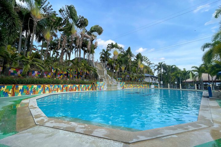 Pool 139 of 200