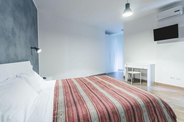 Room 3 of 24