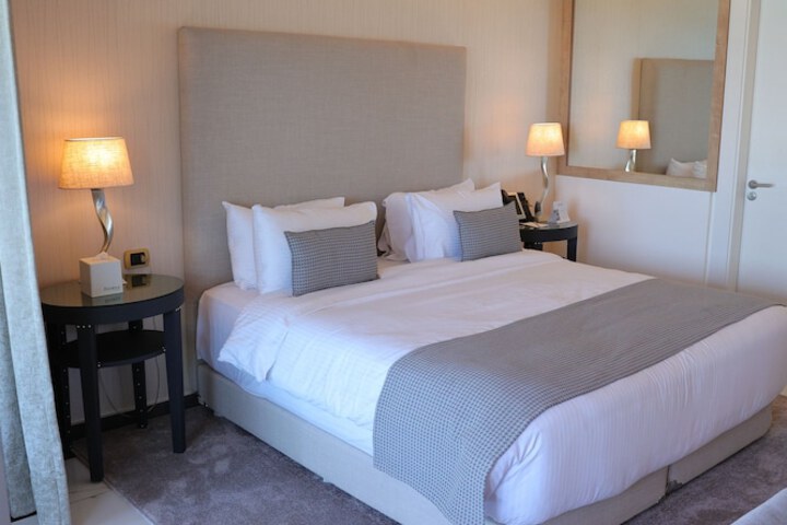 Room 15 of 87