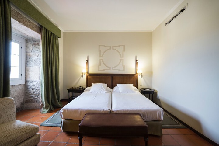Room 4 of 45