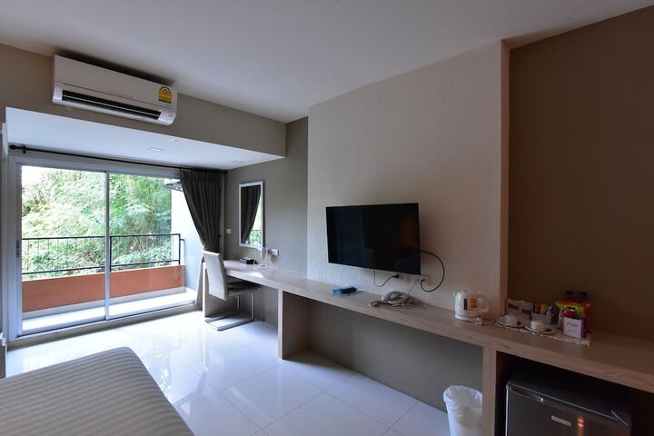 Room 6 of 49