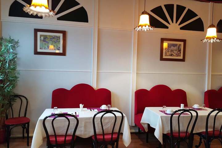 Dining 54 of 69