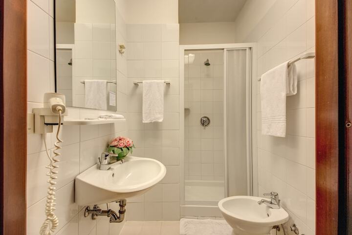Room 35 of 52