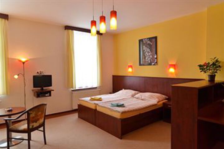 Room 21 of 44