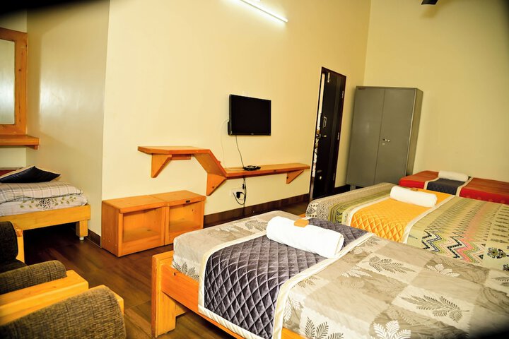 Room 47 of 62