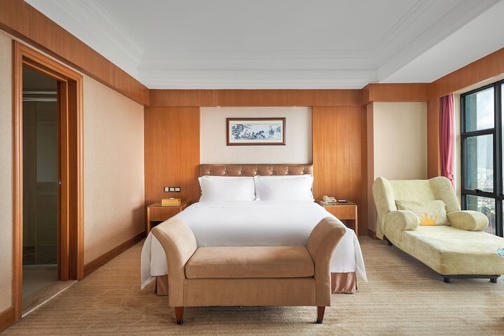 Room 10 of 91