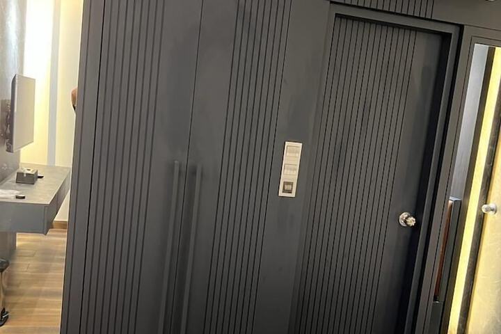 Room 14 of 20