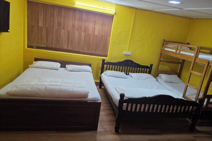 Room 3 of 29