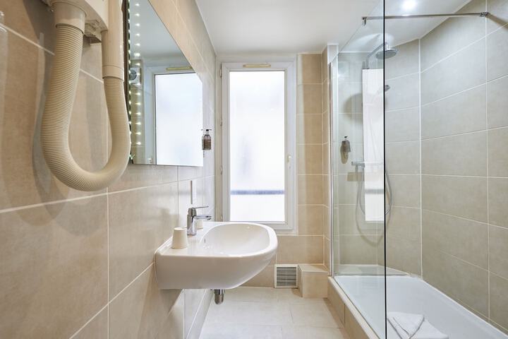 Bathroom Interior Photo