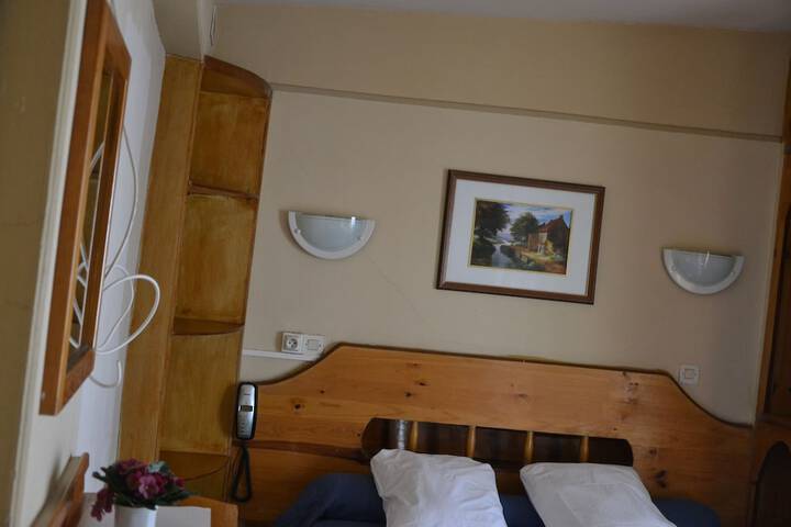 Room 22 of 70