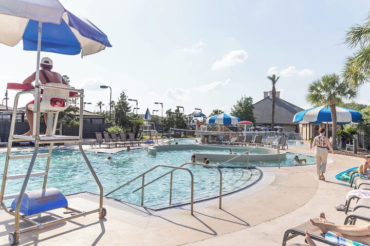 Hotel with Pool