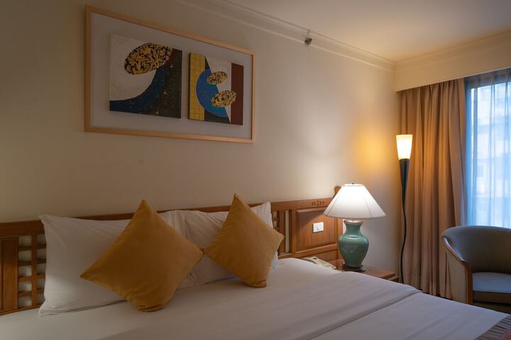 Room 17 of 71