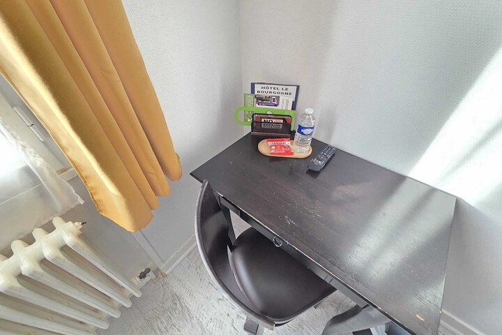 Room 25 of 69