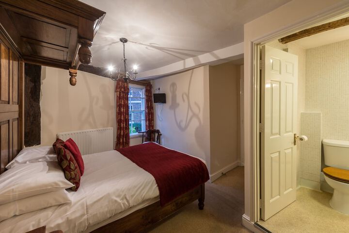 Room 4 of 45