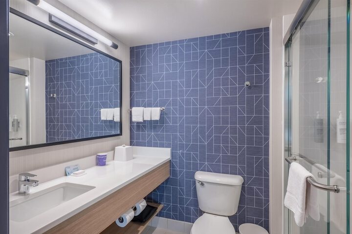 Bathroom shower