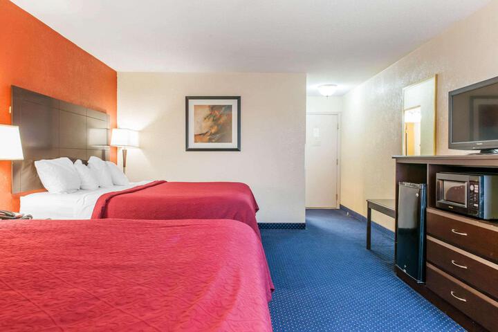 1 King Bed (12 of 12)
