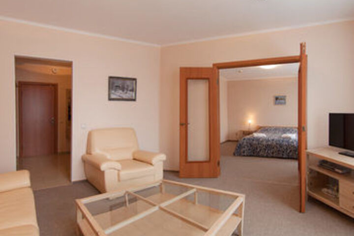 Room 17 of 44