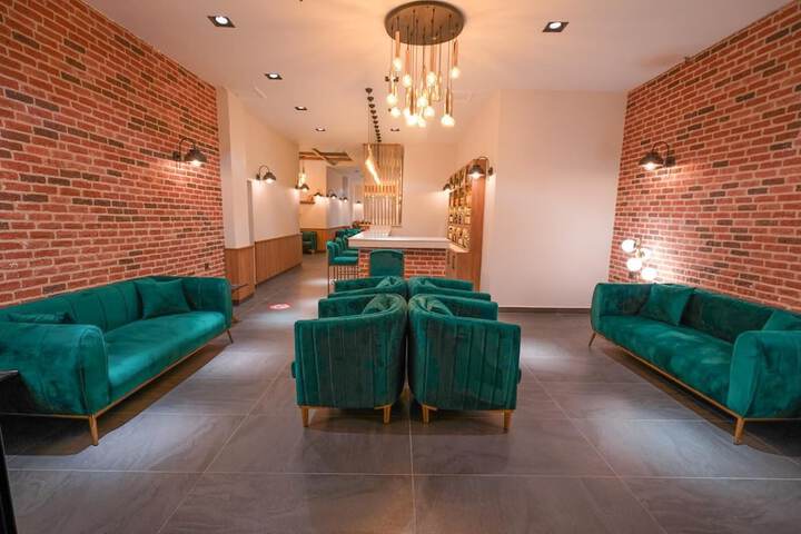 Guest Lobby