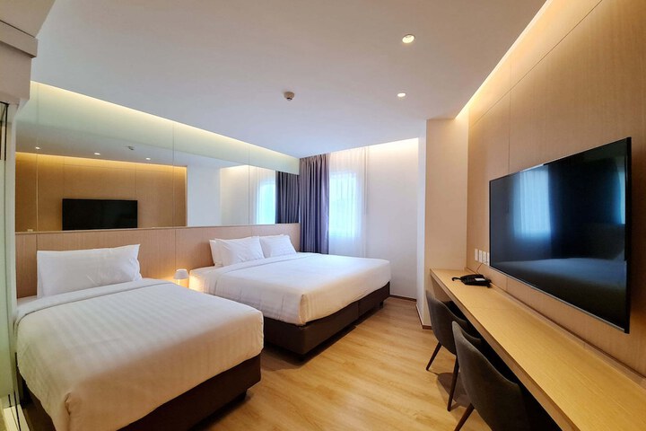 Room 9 of 41