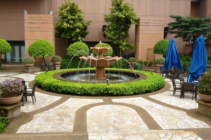 Hotel Exterior 62 of 63
