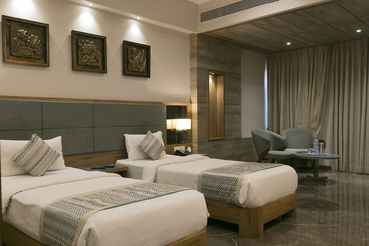 Room 3 of 26