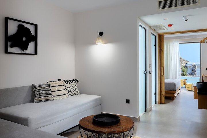 Room 12 of 197