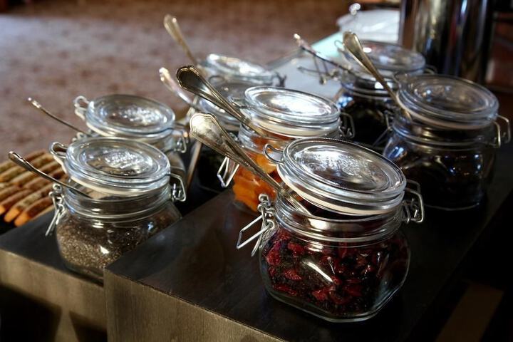 Breakfast/Coffee Service 47 of 90