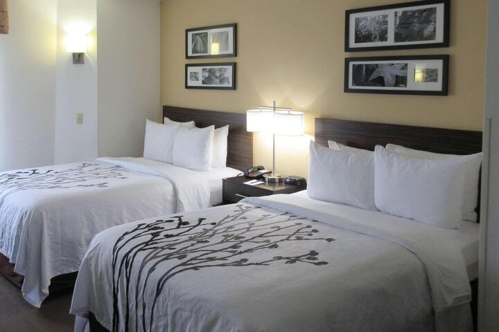 Double Accessible King Size Bed (6 of 6)