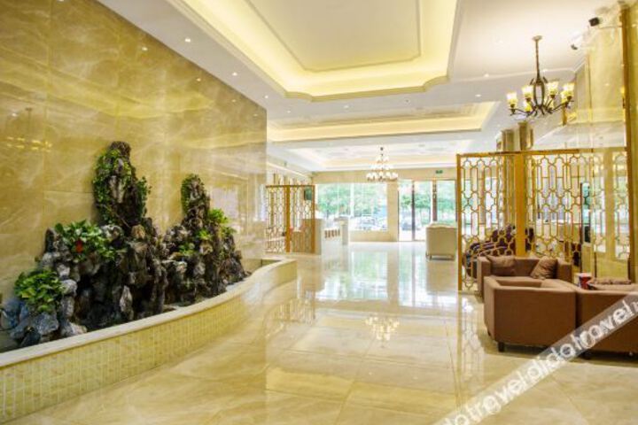 Hotel Interior 6 of 16