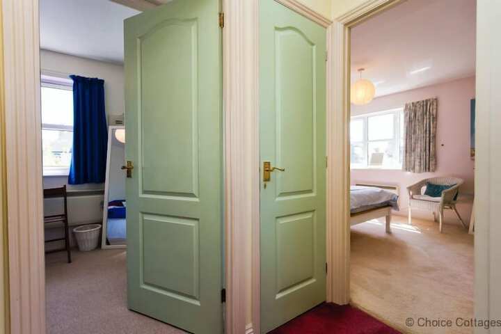 Room 8 of 19