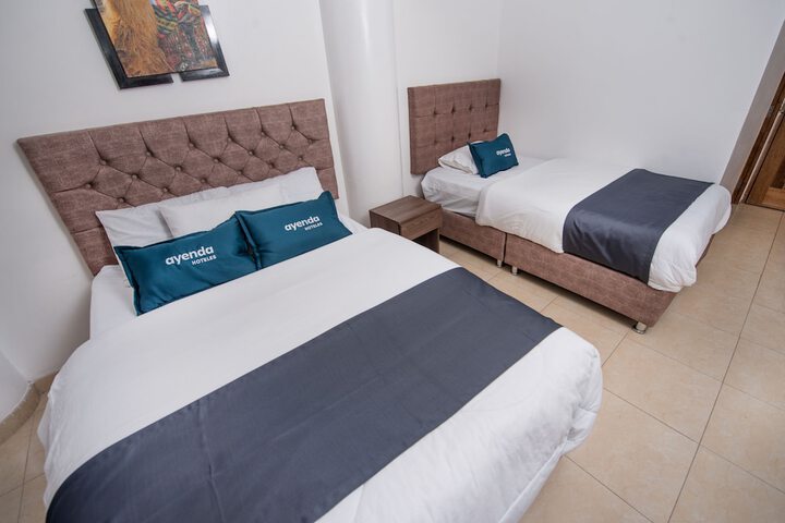 Room 8 of 32