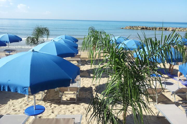 Beach 110 of 128